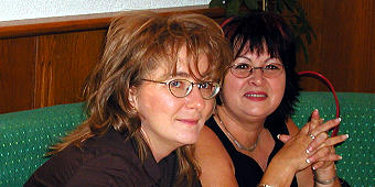 Mari und Giesela im September 2003