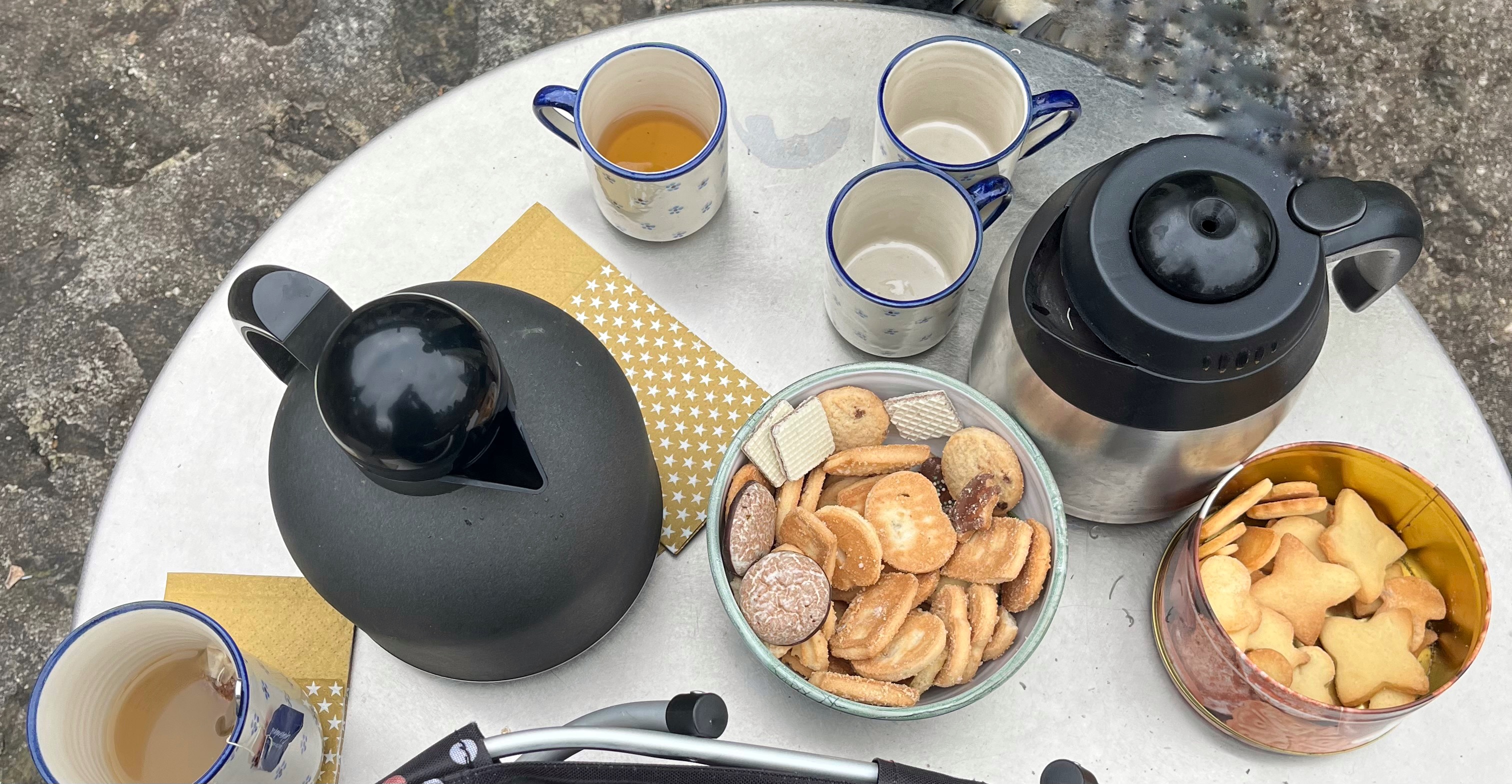 Glühwein Punsch und Kekse Glühwein Punsch und Kekse