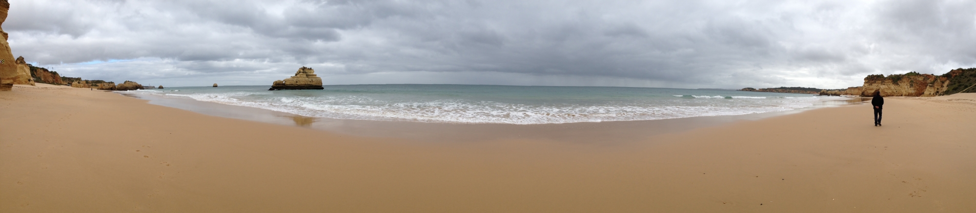 Strand von Portimao. 