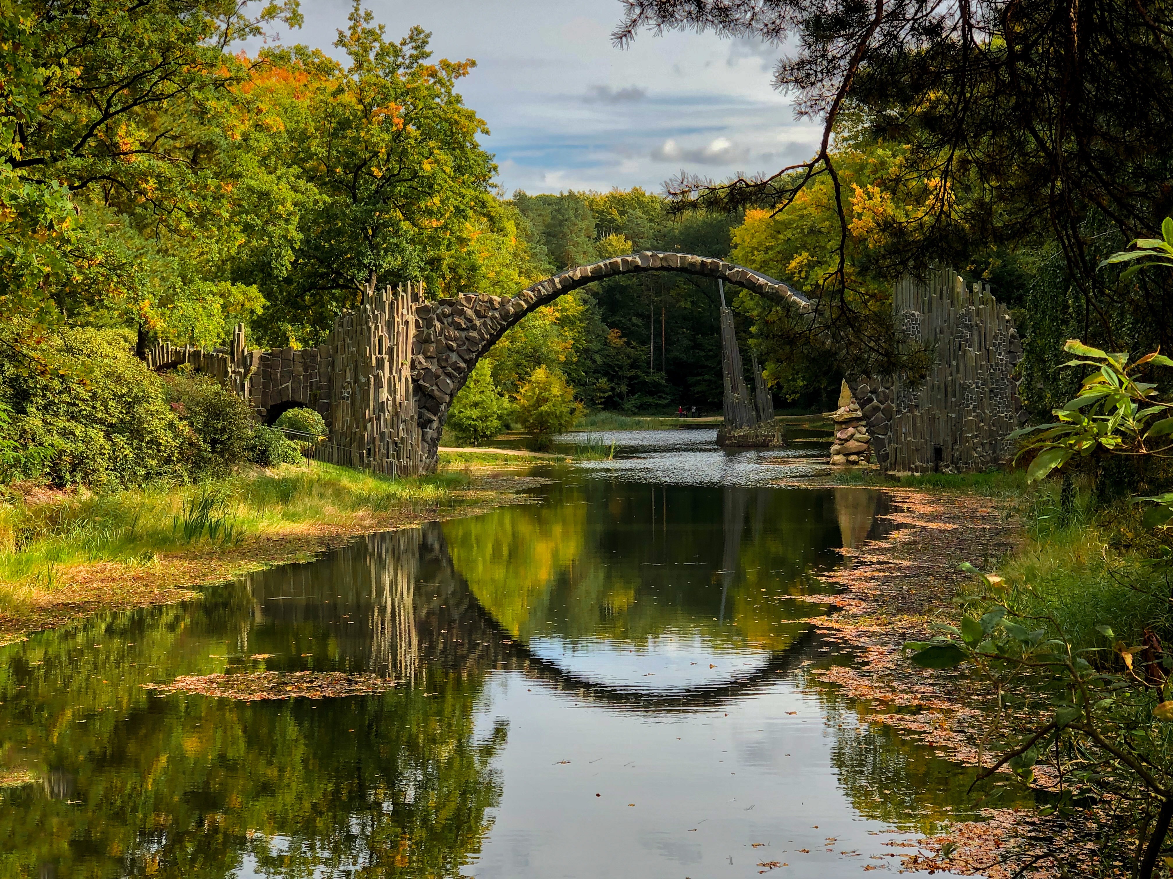 Spiegelung der Rakotzbrücke Spiegelung der Rakotzbrücke