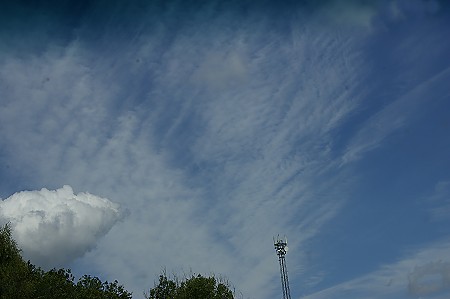 strahlend blauer Himmel